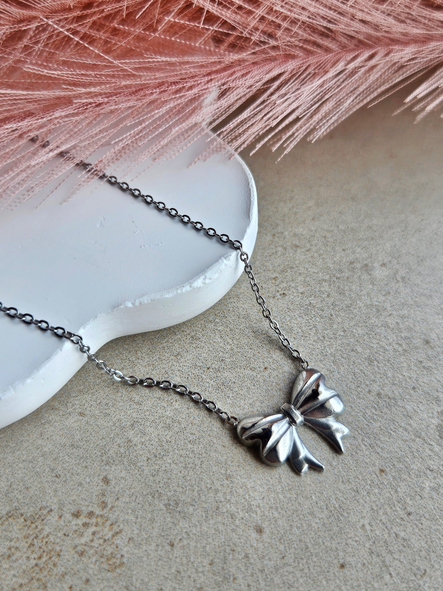 Collana Fiocchetto