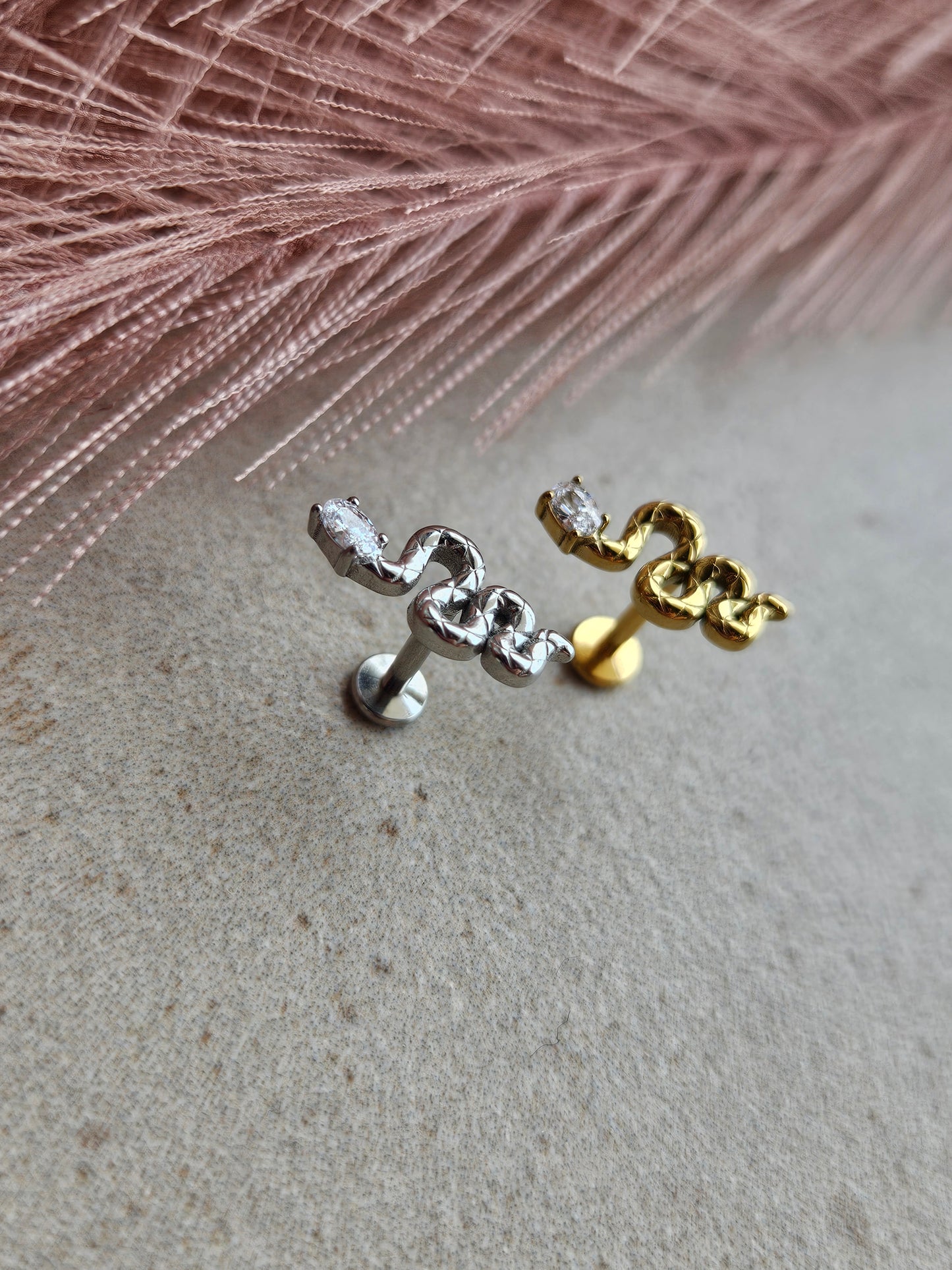 Piercing Serpente Punto Luce