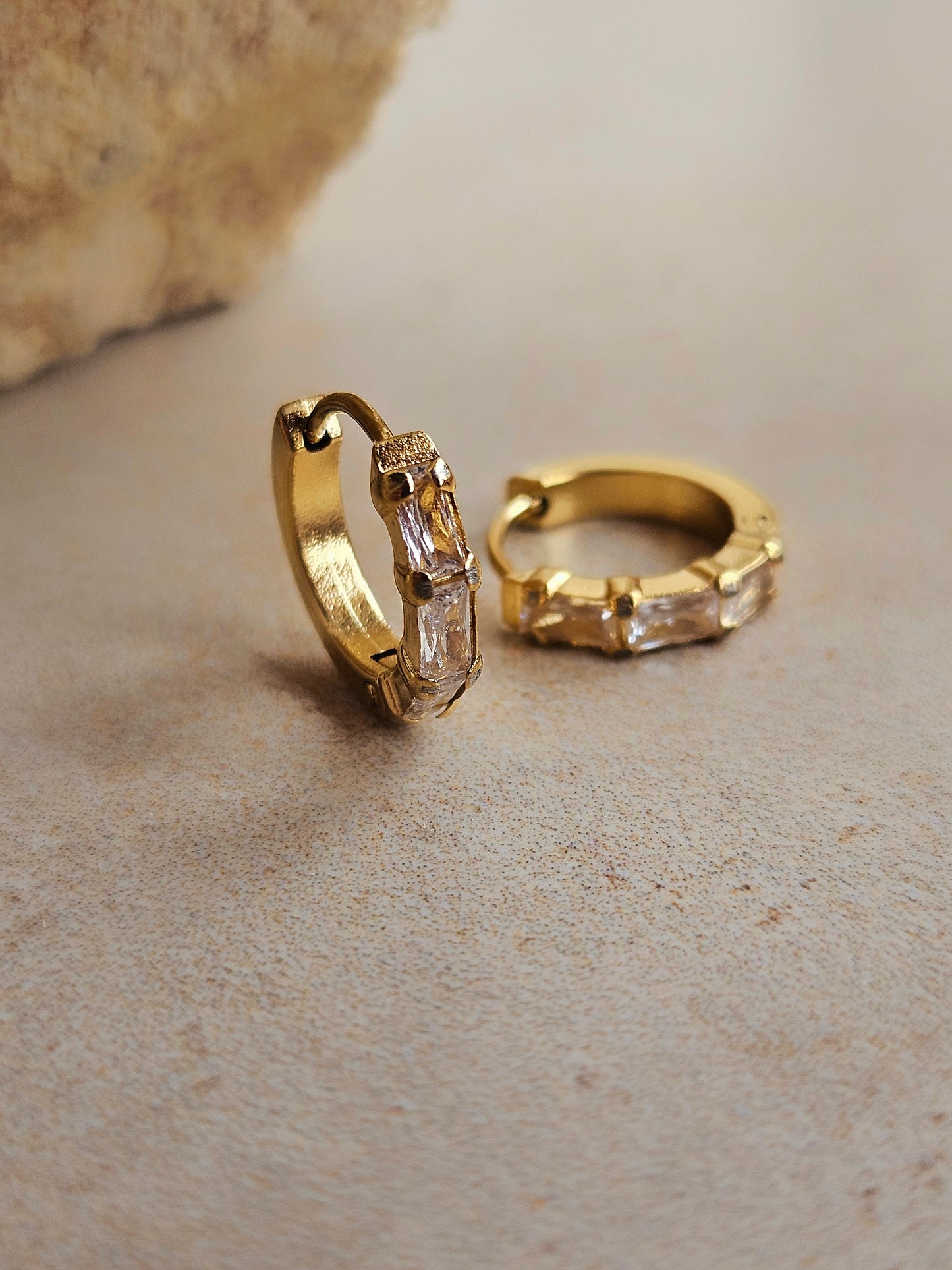 Orecchini Hoop Mini Multi Baguette