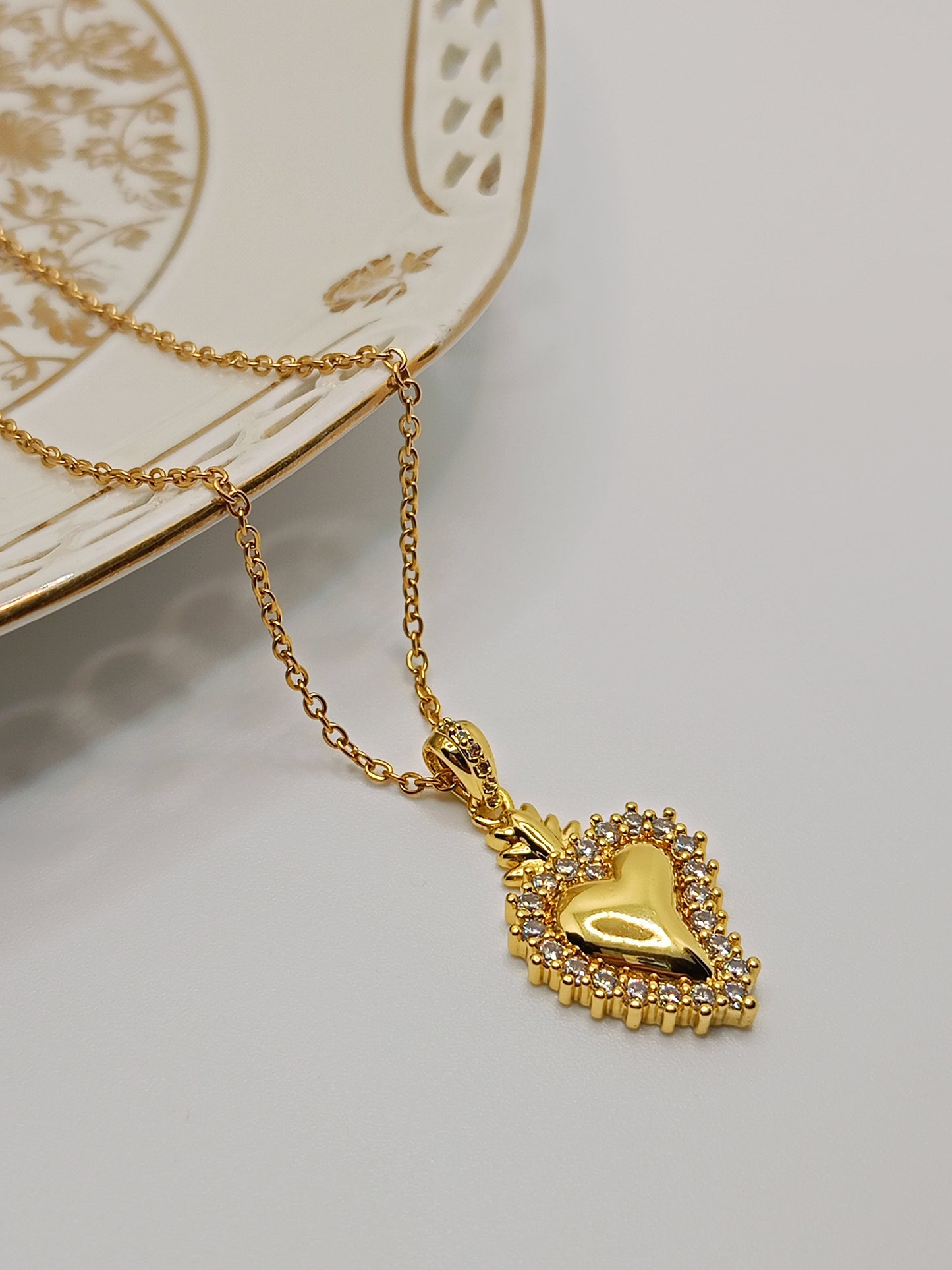 Collana Cuore Sacro Zirconi