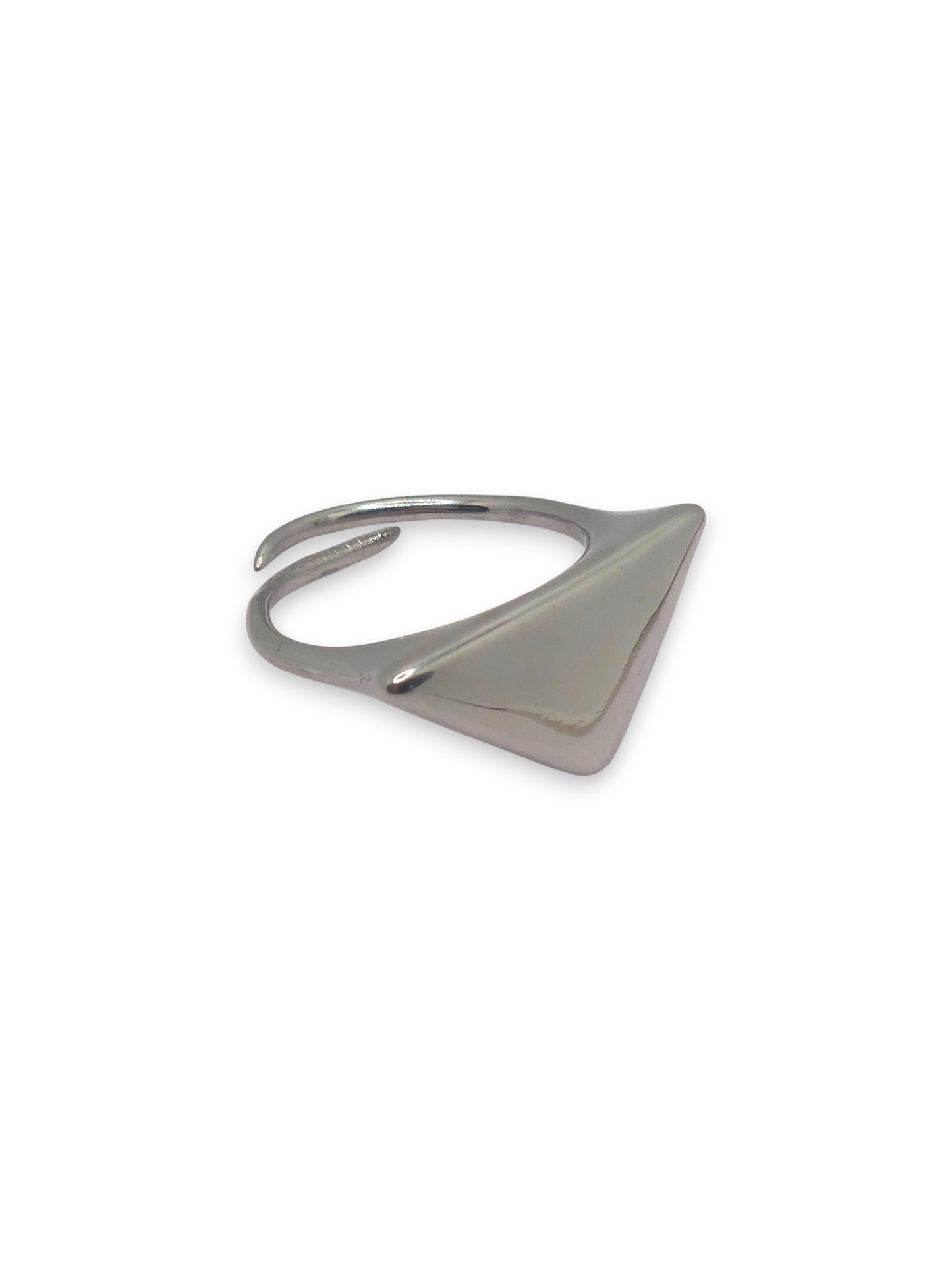 Anello Triangolo