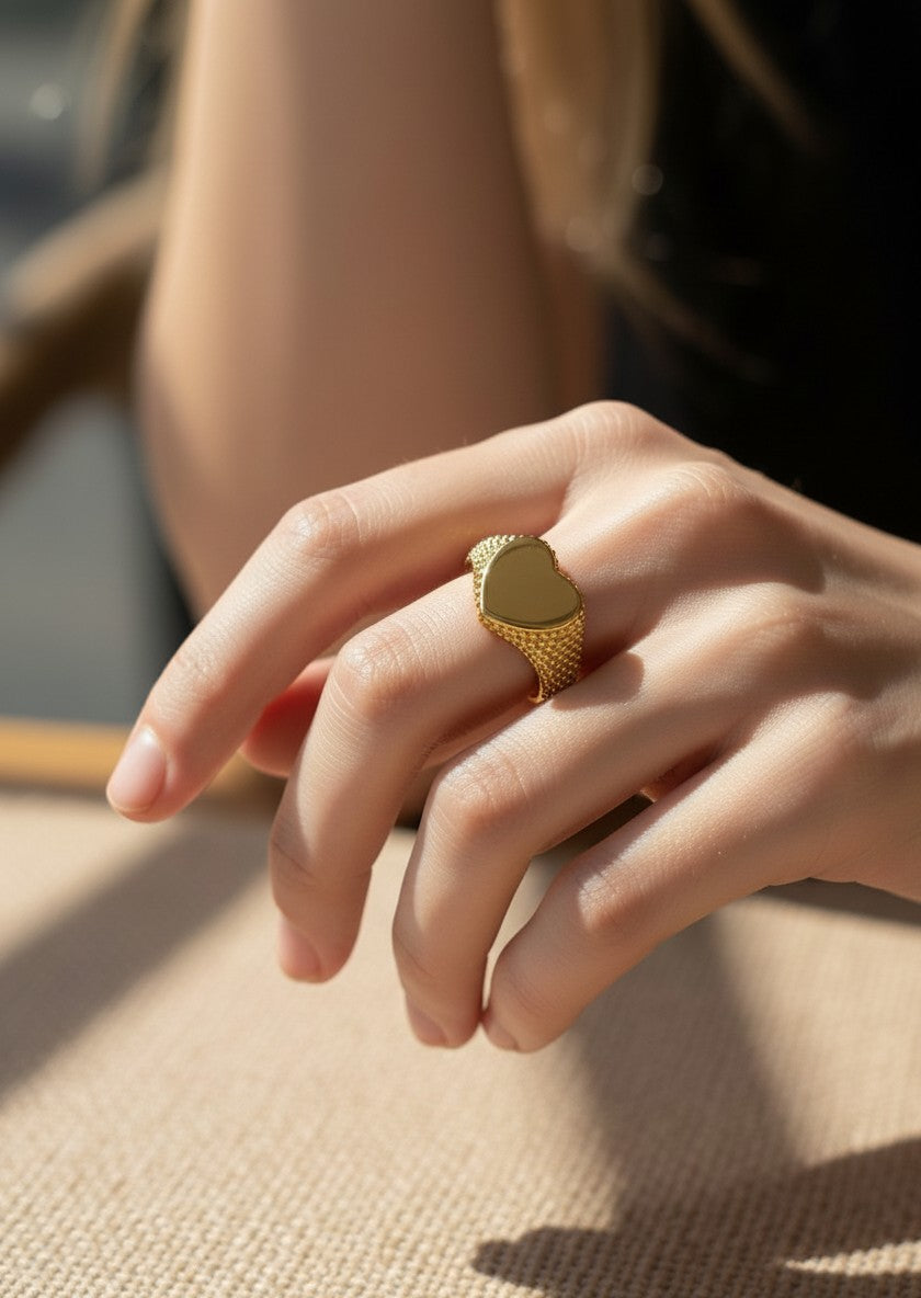 Anello Impero Cuore Martellato Personalizzabile