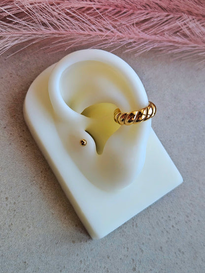 Ear cuff Twist