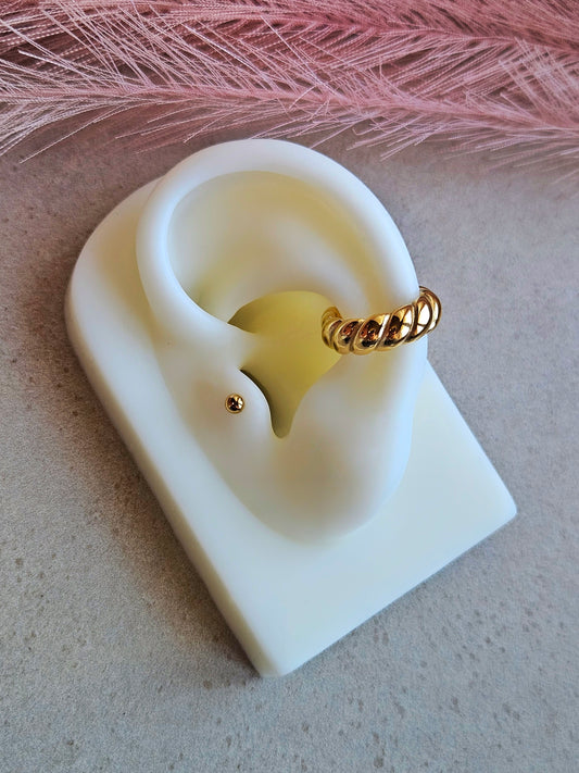 Ear cuff Twist