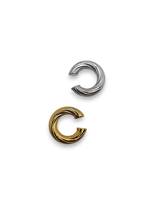 Ear cuff Twisted
