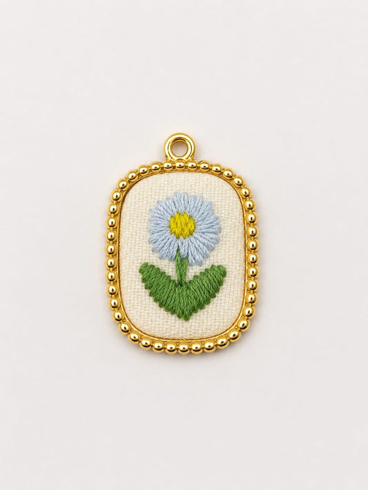 Ciondolo Daisy Ricamato