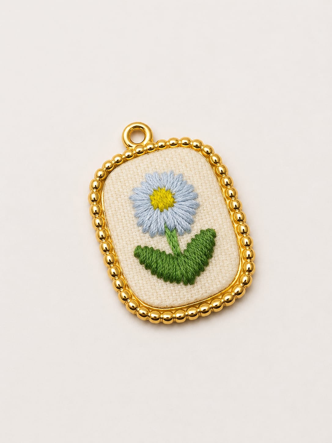 Ciondolo Daisy Ricamato