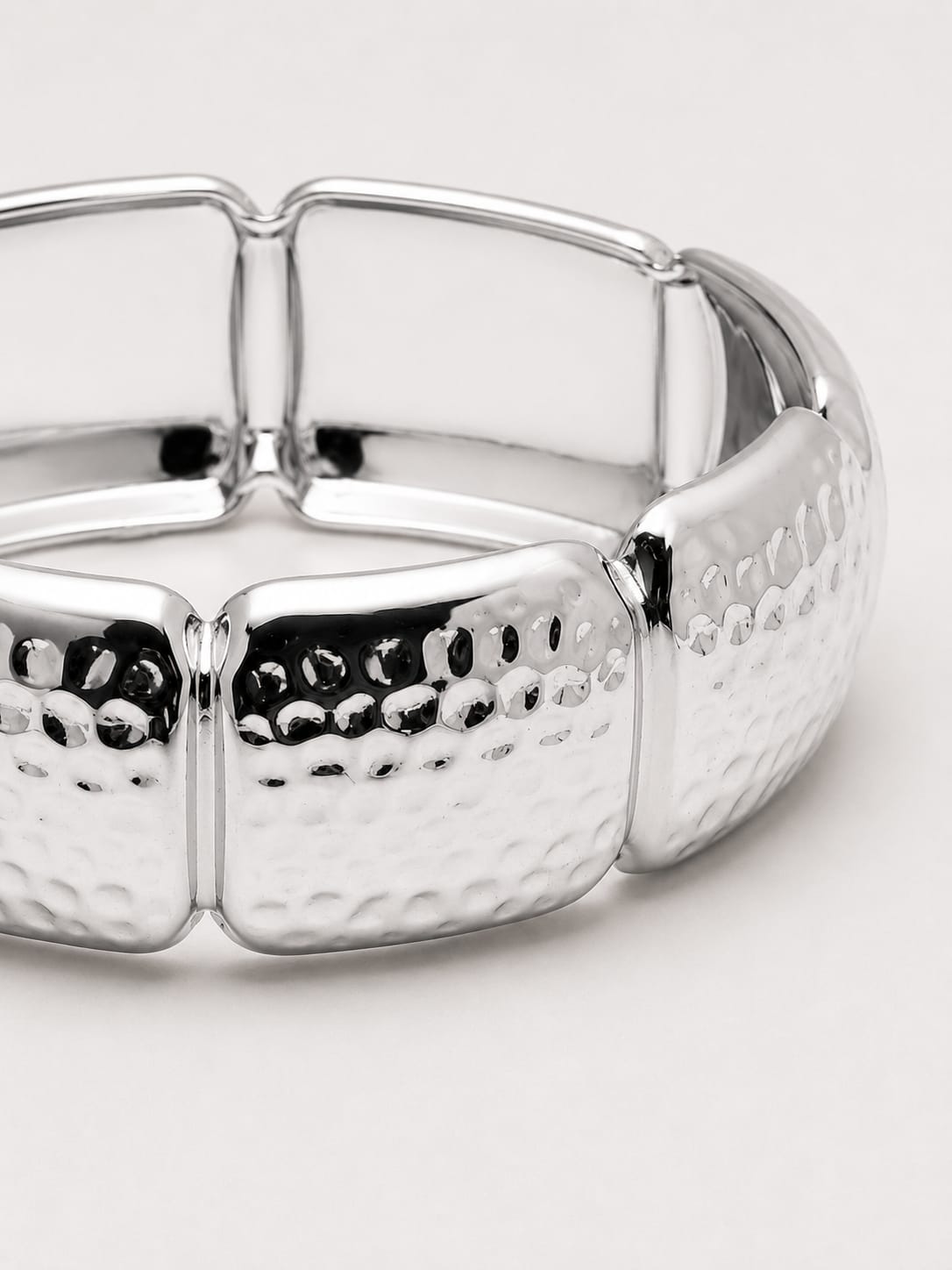 Bracciale Rigido Martellato